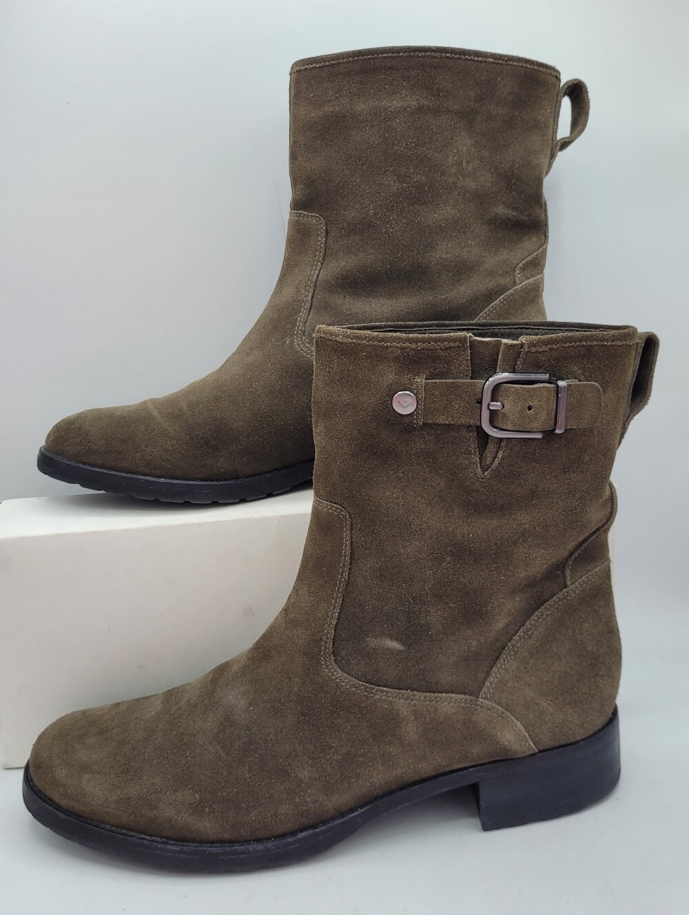 Via Spiga suede boots in a rich olive green Size 8.5
